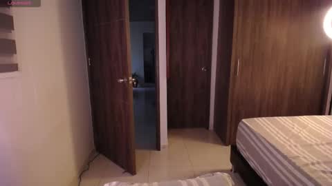 Jenn  online show from 24, 3, 2026