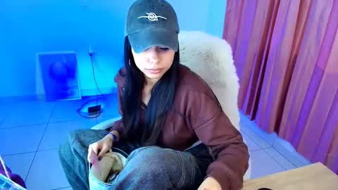 Snapshot of amyolimpo chatting on 3, 2, 2026 Amy ... Nice to meet u thumb up me please its important online show from 3, 2, 2026