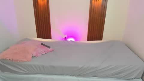 amyprice9 online show from 15, 7, 2026