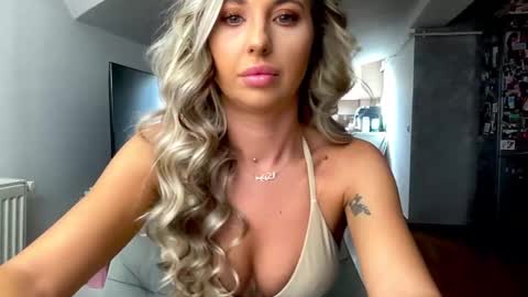 amyroberta92 online show from 20, 9, 2025