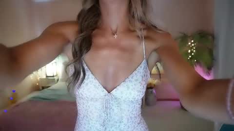  AmyValentine  online show from 15, 7, 2026