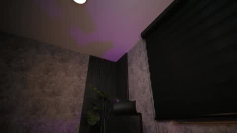 Snapshot of amywalker_ chatting on 7, 11, 2025 AMY WALKER online show from 7, 11, 2025