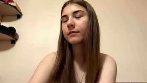 an foxis71 online show from 19, 4, 2026