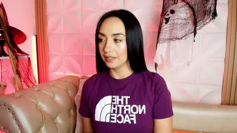   online show from 3, 10, 2025