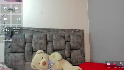 ana_star_ online show from 8, 9, 2025