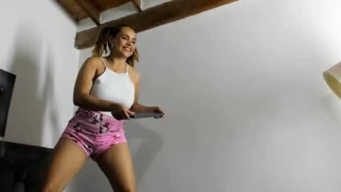 Snapshot of ana_starr chatting on 3, 2, 2026 Ana online show from 3, 2, 2026