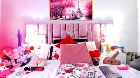 anaa_bellaa online show from 5, 12, 2025