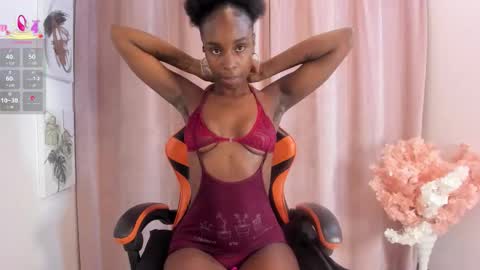 Snapshot of anaa_castillo_ chatting on 17, 12, 2025 Ana Castillo online show from 17, 12, 2025