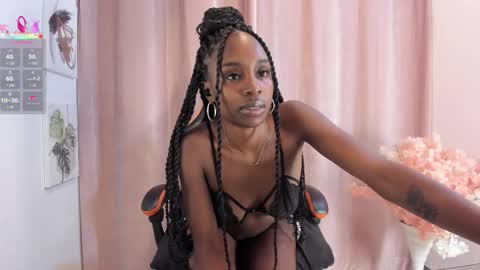 Snapshot of anaa_castillo_ chatting on 12, 1, 2026 Ana Castillo online show from 12, 1, 2026