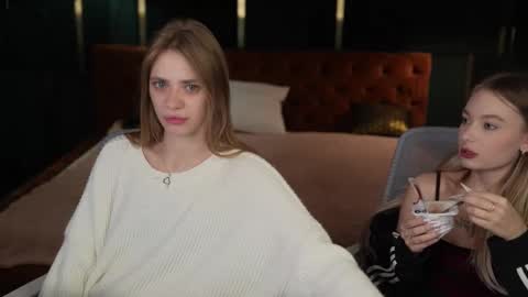 Sweet girls online show from 16, 9, 2025