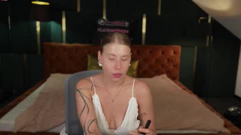 PLAYHARD054 online show from 19, 9, 2025