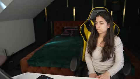 PLAYHARD054 online show from 24, 3, 2026