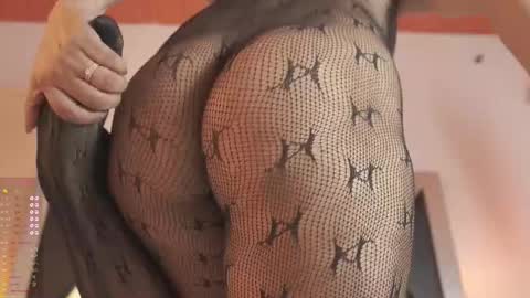 Ana Sofia Cooper online show from 20, 10, 2025