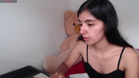 Snapshot of anahibrowns95 chatting on 6, 7, 2026 Anahi Browns online show from 6, 7, 2026