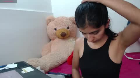 Snapshot of anahibrowns95 chatting on 21, 7, 2026 Anahi Browns online show from 21, 7, 2026