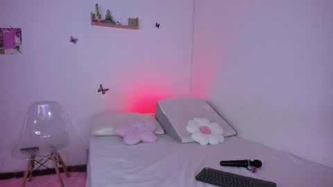 Ana online show from 4, 2, 2025