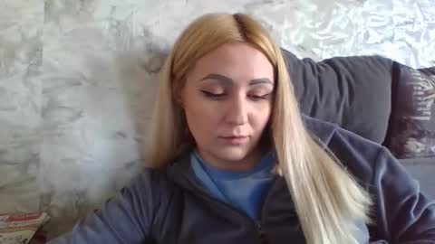 analqueen2024 online show from 15, 4, 2026