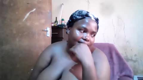 Snapshot of analslut1987 chatting on 2, 2, 2026 analslut1987 online show from 2, 2, 2026