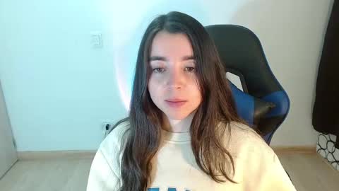 Snapshot of anarosse__ chatting on 26, 1, 2025 ana 3 online show from 26, 1, 2025