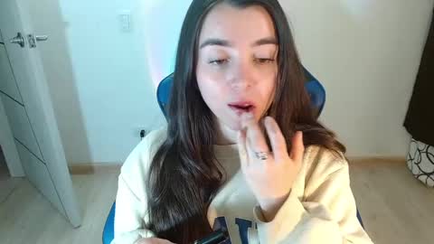 Snapshot of anarosse__ chatting on 28, 2, 2025 ana 3 online show from 28, 2, 2025