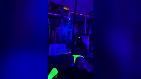 anavrinjae online show from 18, 4, 2026