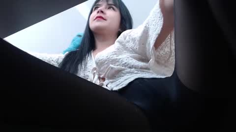   online show from 14, 1, 2025