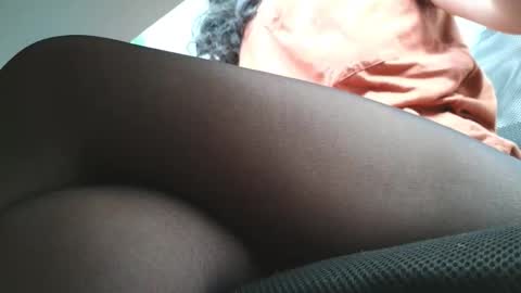   online show from 2, 12, 2025