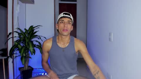 Snapshot of ander_012 chatting on 8, 1, 2025 Ander Arias online show from 8, 1, 2025