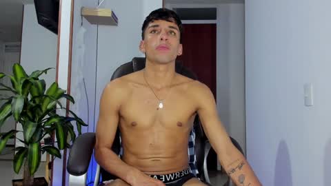Snapshot of ander_012 chatting on 15, 1, 2025 Ander Arias online show from 15, 1, 2025