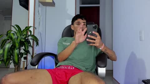 Snapshot of ander_012 chatting on 25, 1, 2025 Ander Arias online show from 25, 1, 2025