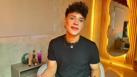 Snapshot of ander_ashford77 chatting on 1, 6, 2026 Ander online show from 1, 6, 2026