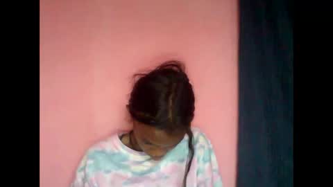 Snapshot of andohh237973 chatting on 11, 11, 2025 andohh237973 online show from 11, 11, 2025