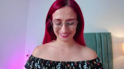 Andra Cyrus online show from 22, 1, 2025