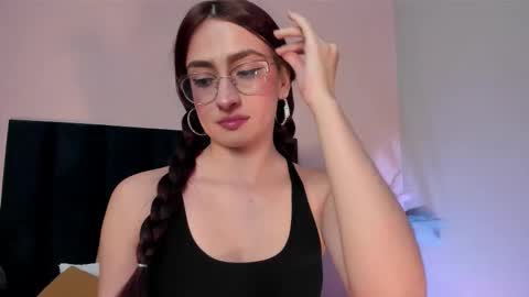 Andra Cyrus online show from 23, 2, 2026