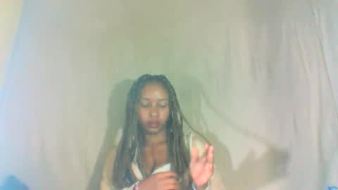 Snapshot of andre415913 chatting on 3, 3, 2026 andre415913 online show from 3, 3, 2026