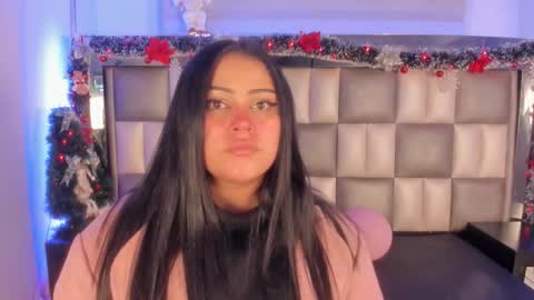 andrea_brunette_ online show from 4, 12, 2025