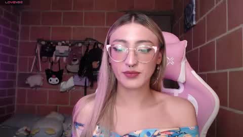 Andrea  online show from 9, 6, 2026