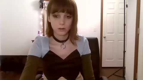 Snapshot of andrea_davenport chatting on 18, 12, 2024 andrea online show from 18, 12, 2024