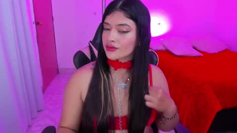 Snapshot of andreeart chatting on 8, 3, 2025 ig online show from 8, 3, 2025