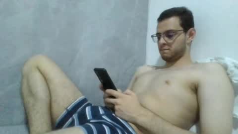 Snapshot of andres129494 chatting on 27, 4, 2026 andres129494 online show from 27, 4, 2026