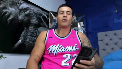 Snapshot of andres_clark chatting on 7, 6, 2026 insta andres clark online show from 7, 6, 2026