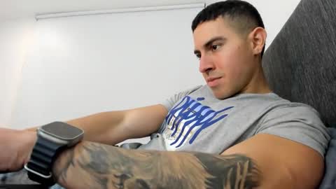 Snapshot of andresjuan92 chatting on 26, 2, 2026 onlyfanscallmegotter online show from 26, 2, 2026