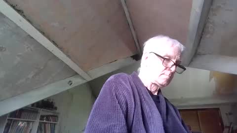 Snapshot of andrew160258 chatting on 28, 4, 2026 Andrew online show from 28, 4, 2026