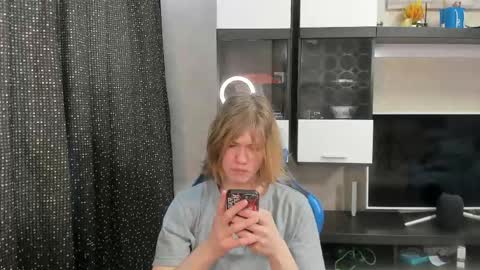Snapshot of andrew_bolden chatting on 3, 5, 2026 Andrew online show from 3, 5, 2026