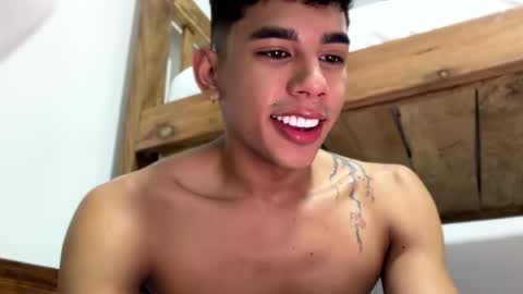 Snapshot of andrew_twink18 chatting on 13, 5, 2026 Andrew M. online show from 13, 5, 2026