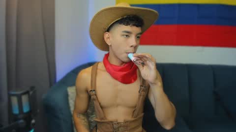 Snapshot of andrew_twink18 chatting on 31, 5, 2026 Andrew M. online show from 31, 5, 2026
