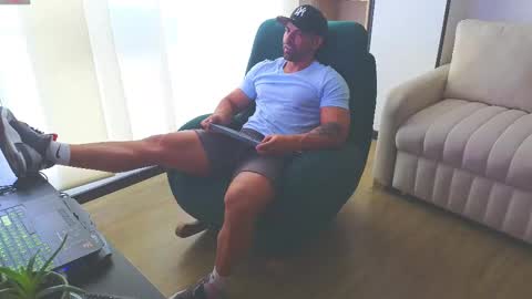 Andrew online show from 22, 2, 2025