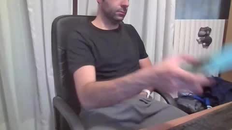 Snapshot of andrewpc192 chatting on 5, 11, 2025 andrewpc192 online show from 5, 11, 2025