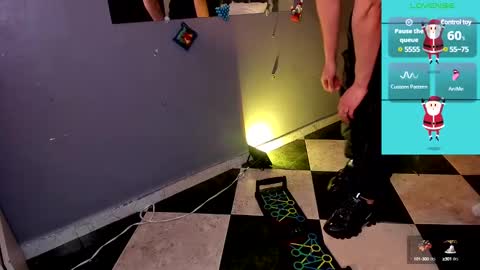      online show from 15, 12, 2024