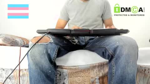 Snapshot of androgynous_love chatting on 16, 2, 2025 hugeclit online show from 16, 2, 2025